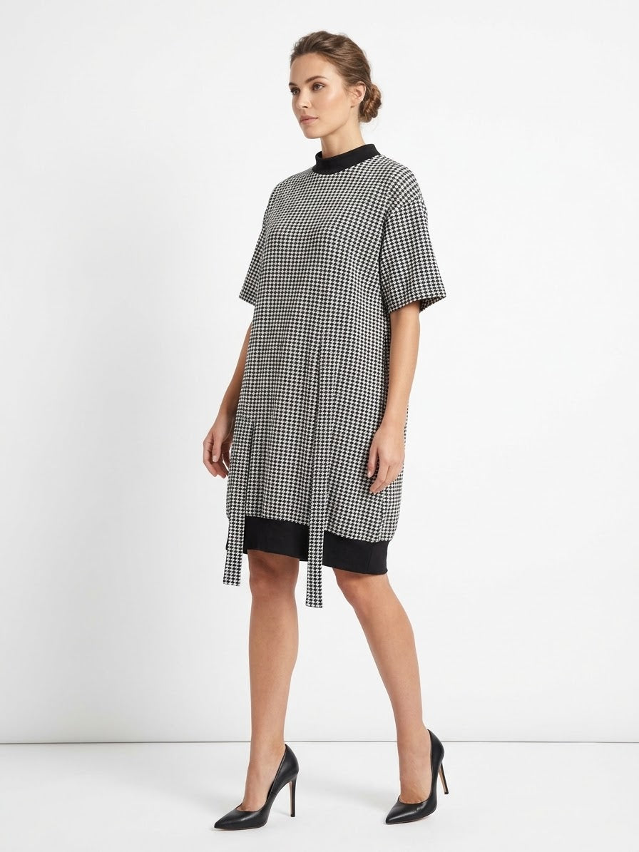 Global Houndstooth Pattern Knit Dress