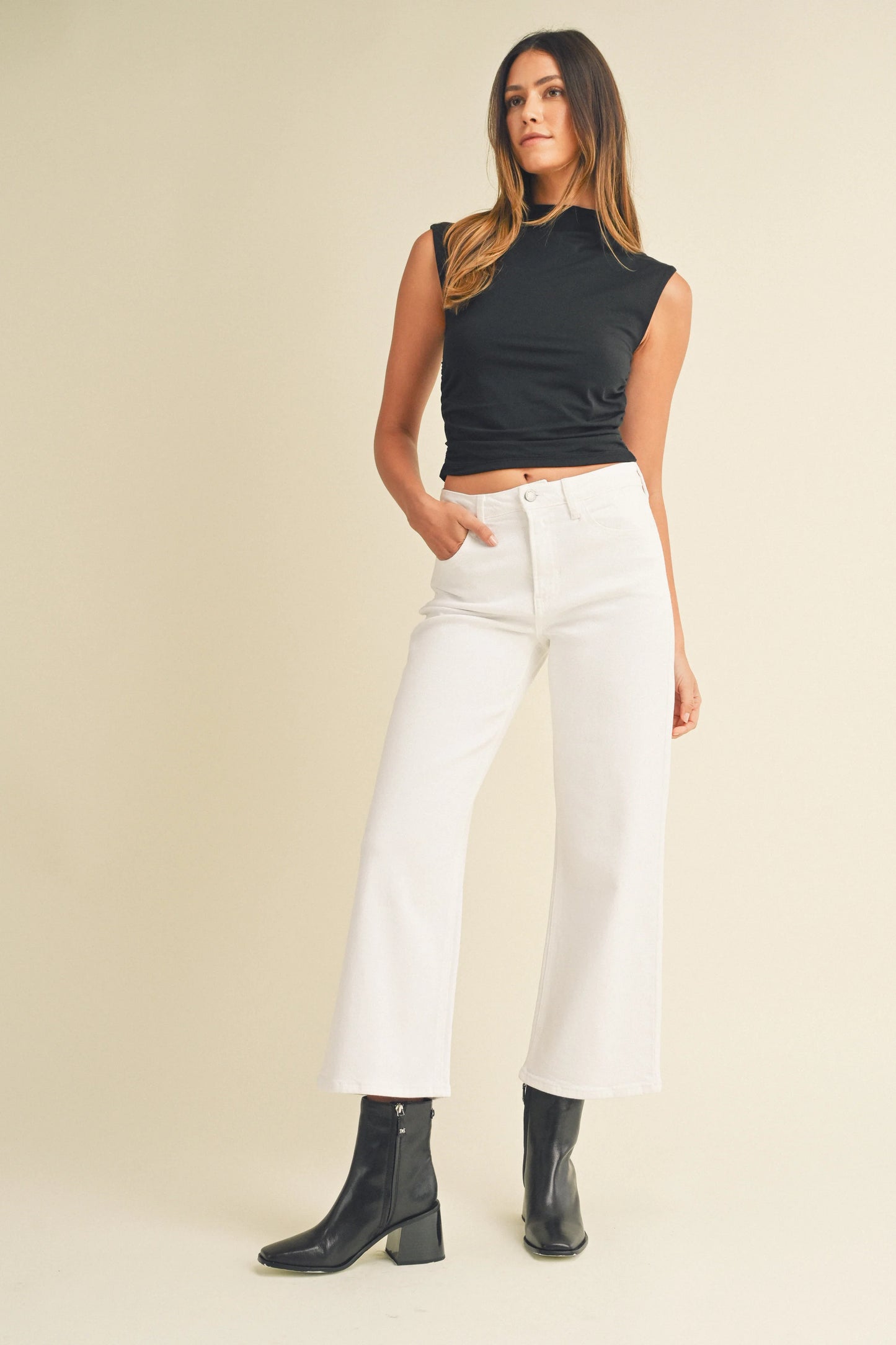 The Slim Wide Leg Jean Blanco