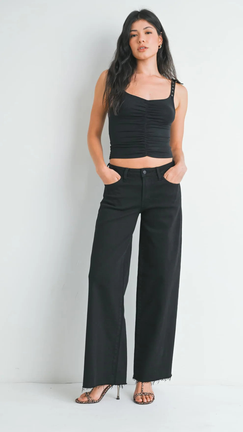 Relaxed Wide Leg Jean Black